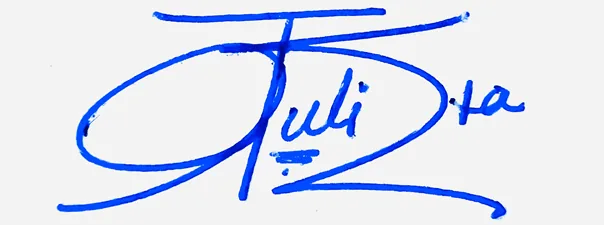 Julieta Name Handwritten Online handwritten signature example in blue ink on white background