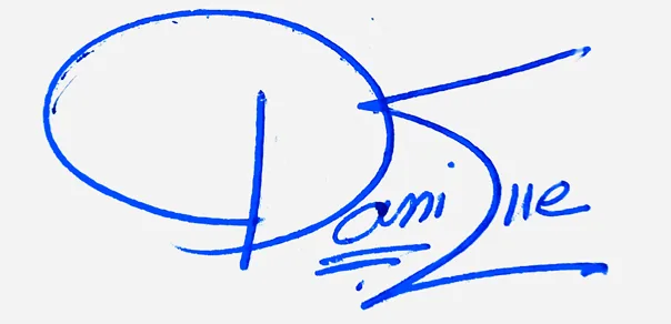 Danielle Name Handwritten Online handwritten signature example in blue ink on white background