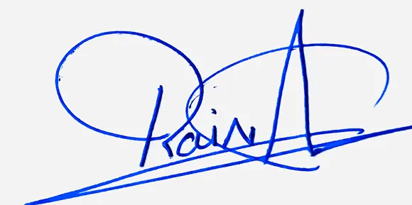 Raina simple signature ideas handwritten signature example in blue ink